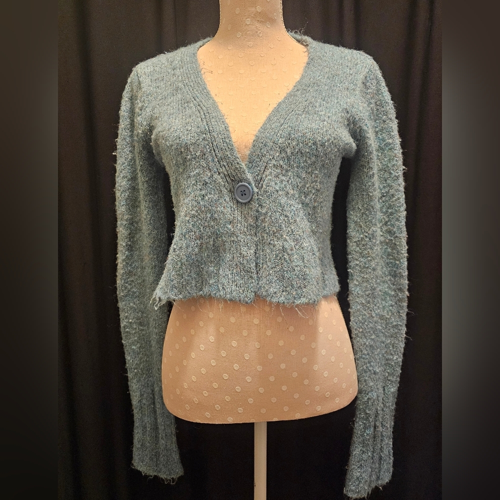 Charlotte Russe Light Turquoise Buttoned Cropped Cardigan Med
